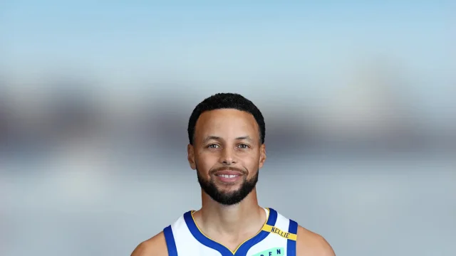Stephen Curry set to return Monday for struggling Warriors