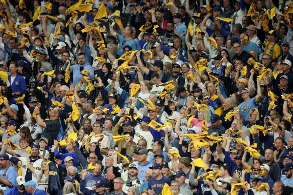 World Series down only 6% amid low ratings predictions