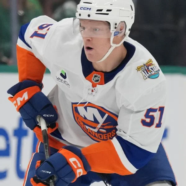 Heineman ejected from Islanders' loss to Oilers after hit on Howard