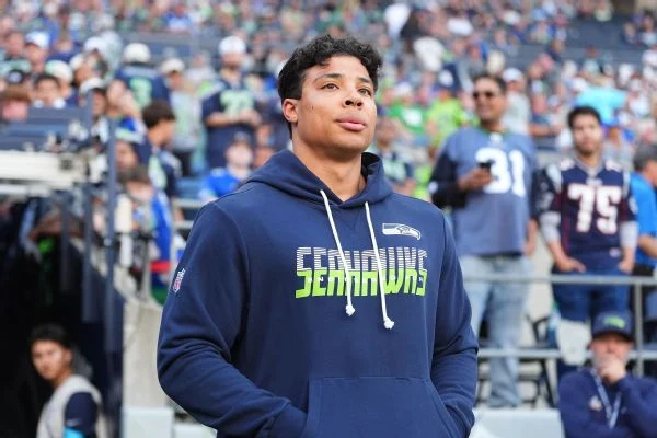 Zach Charbonnet, Jadarian Price have no game designations for Monday