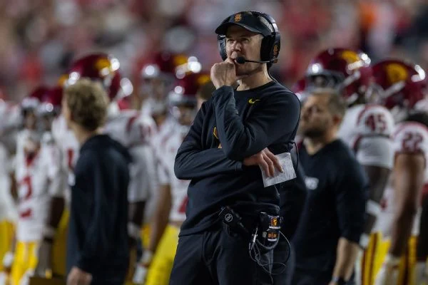 Lincoln Riley, addressing future at USC, says 'This is where I want to be'
