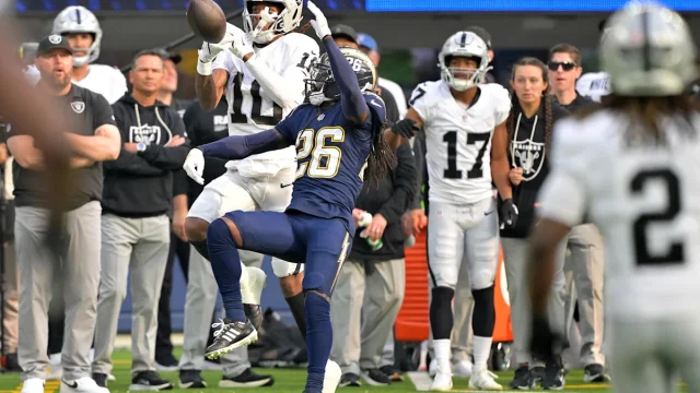 Raiders activate WR Dont'e Thornton from injured reserve ahead of Week 8