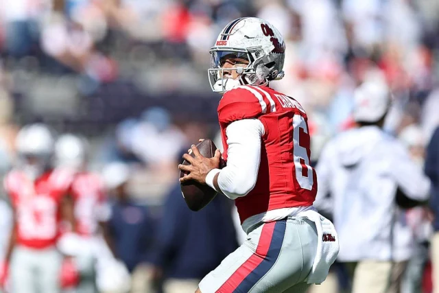 Ole Miss vs. Texas score, live updates: Latest from Week 8 college football game in SEC primetime showdown