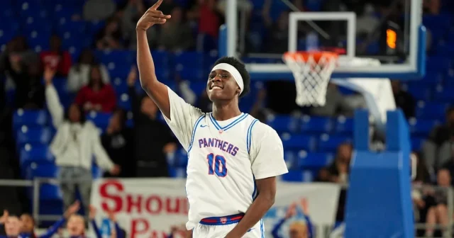 4-star SF Dylan Jones commits to Texas A&M