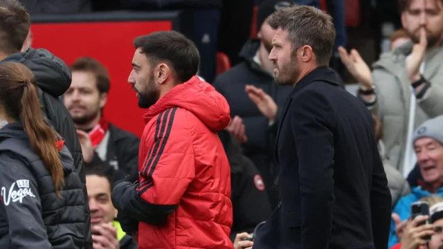 Man United's Michael Carrick and Bruno Fernandes hold 'clear-the-air' talks - reports