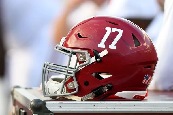 Alabama OL Sanders out multiple weeks with lower body injury