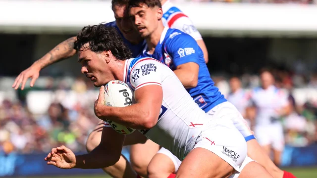 England crush France to remain in hunt for World Cup semi-final spot