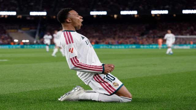 Alex Kirkland recaps Real Madrid's performance against rivals Barcelona.