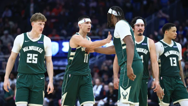 LeBron, Embiid & Wade's status for Bucks-76ers: Injuries, Odds & How to Watch