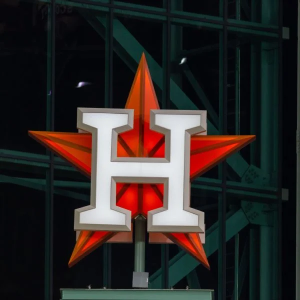 Astros hire Randy Flores as new general manager