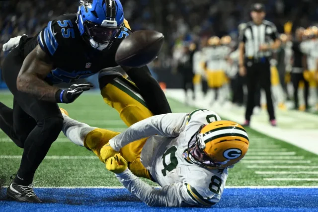Packers star Josh Jacobs shrugs off booing in first game back from Exempt List