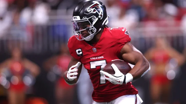 NFL analyst thinks Falcons RB will 'cook the 49ers' in Week 7