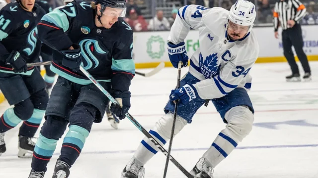 Maple Leafs’ Auston Matthews defends Sergei Bobrovsky after Kraken spoil late comeback